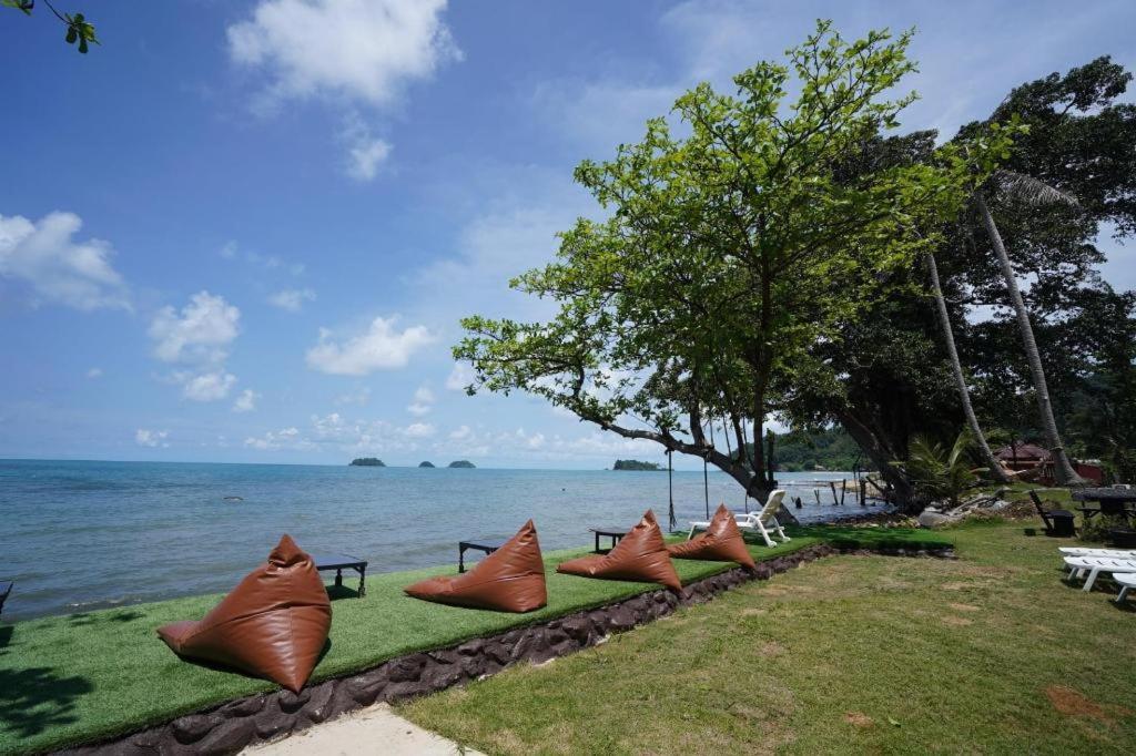Sea Flower Resort Koh Chang Esterno foto